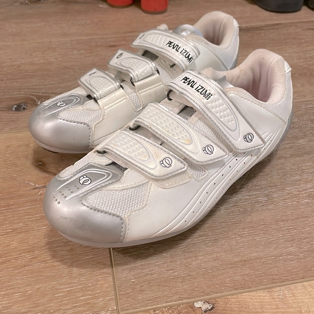 Pearl iZumi Cycling Shoes